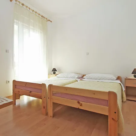 Marija 1641 アパート